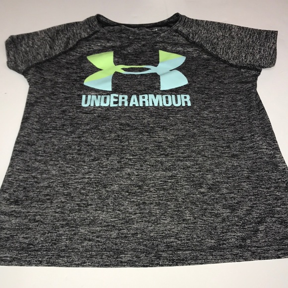Under Armour Other - Little girls under armor shirt size youth medium❤️